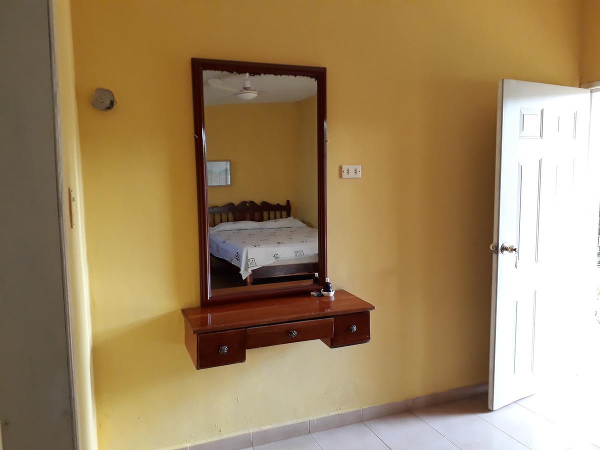 Bed and Breakfast El Chac Mool Santa Elena Zimmer foto